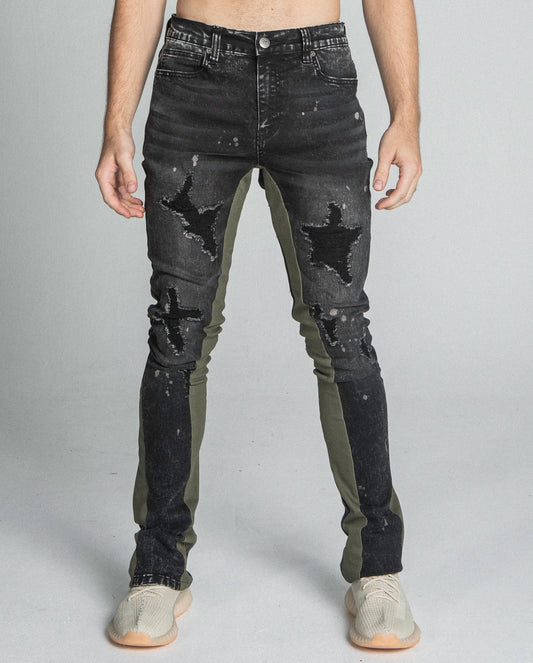 AR711 BLACK/BROWM DISTRESSED STAR STACKED JEANS