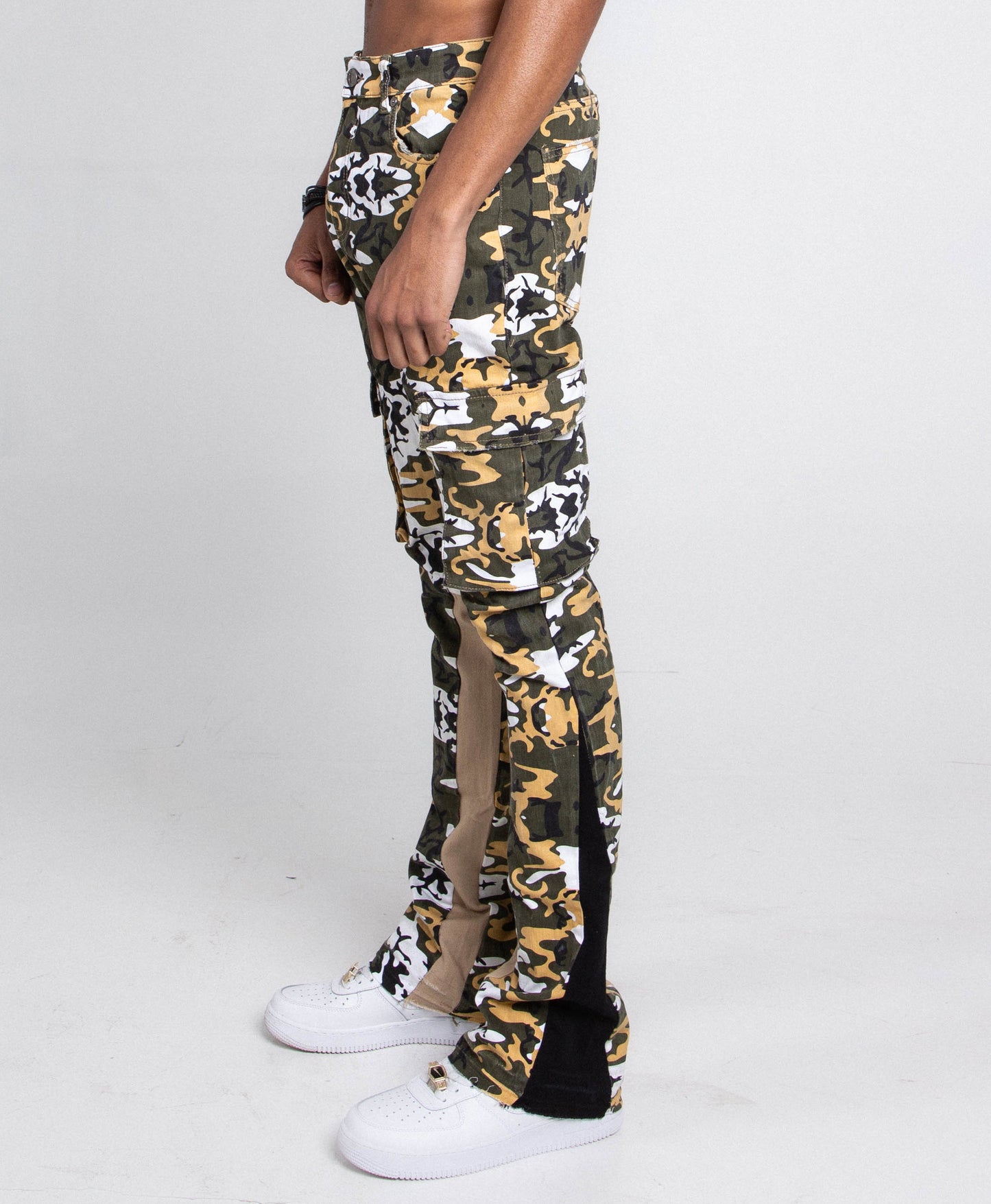 AJS699-10 CAMO STACKED CARGO PANTS
