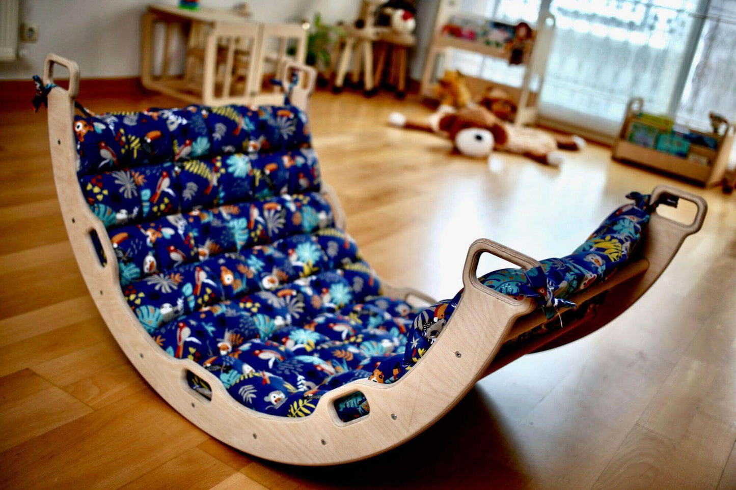 Climbing Arch / Rocker with Forest Pattern Pillow